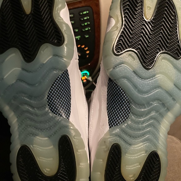 Air jordan 11 6.5y - Picture 6 of 6